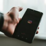 Czy widać kto ogląda wyróżnione relacje Instagram